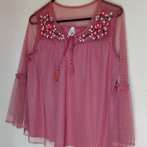 Mudd womens lace with embroidery size L